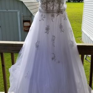 Wedding dress. Size 6